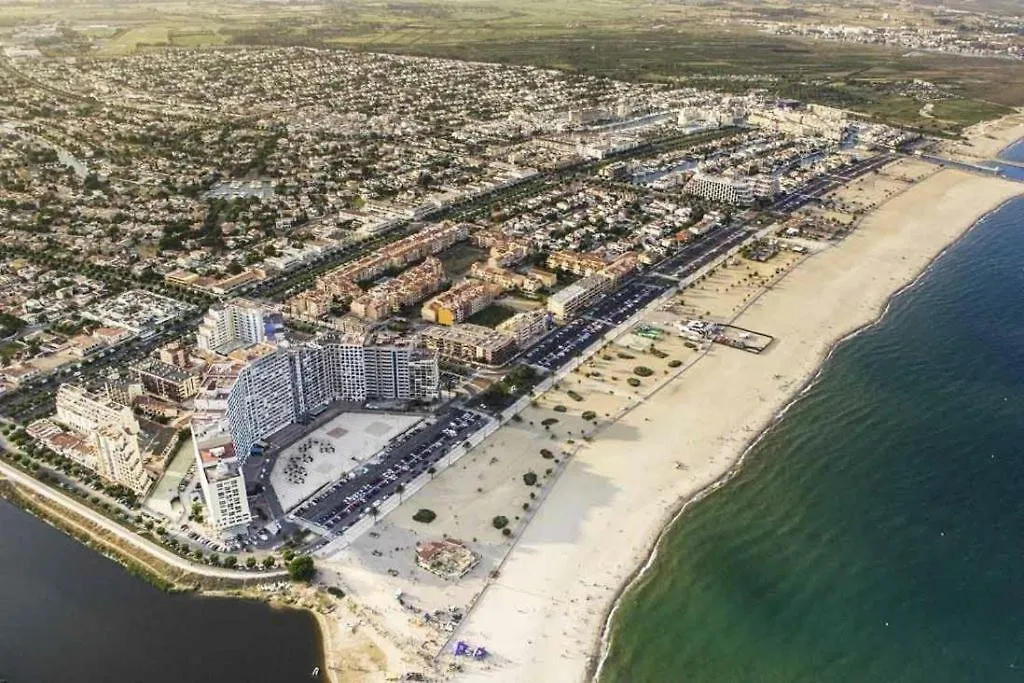 Holidays P14 Sea View Apartman Empuriabrava 0*,  Spanyolország